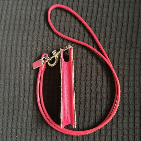 Coach ipod shuffle case - Picture 4 of 6